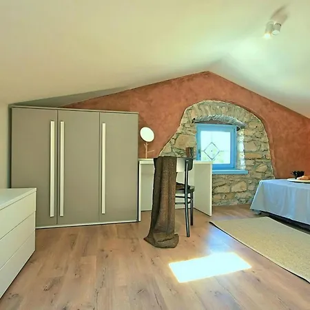 Regina Perci Holiday home Frata