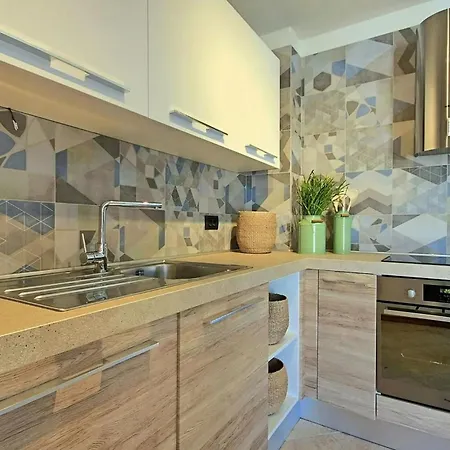 Holiday home Regina Perci Frata